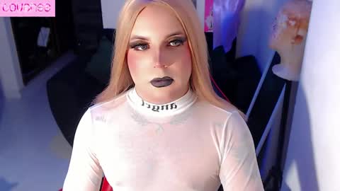 Snapshot of susej_exotic69 chatting on 25, 5, 2026 ale online show from 25, 5, 2026