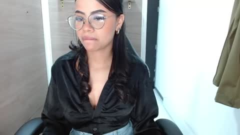 Snapshot of sussan_love01 chatting on 18, 2, 2025 Susan online show from 18, 2, 2025