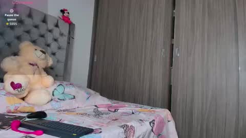 Andrea online show from 17, 10, 2025