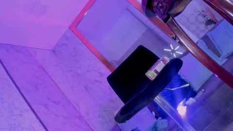 Snapshot of sussy_hots chatting on 24, 11, 2025 Sussy online show from 24, 11, 2025