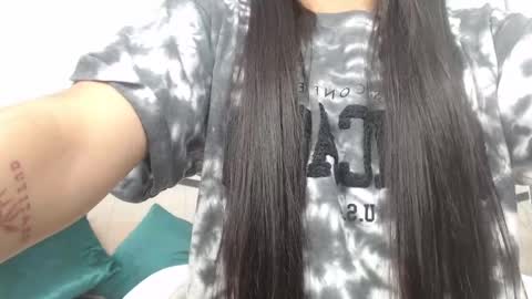 sussy leon online show from 18, 1, 2025