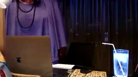 Snapshot of suzannebanci chatting on 2, 12, 2025 My name is Sissy or more fully Suzanna Aprilia Maria Mariquita Catarina Chinita Banci. Soy una puta - que chimba ladybug online show from 2, 12, 2025