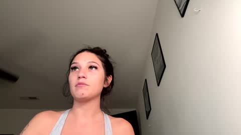 Snapshot of svtf2323 chatting on 10, 2, 2025 SV online show from 10, 2, 2025