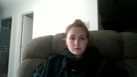 Snapshot of svtf2323 chatting on 19, 11, 2025 SV online show from 19, 11, 2025