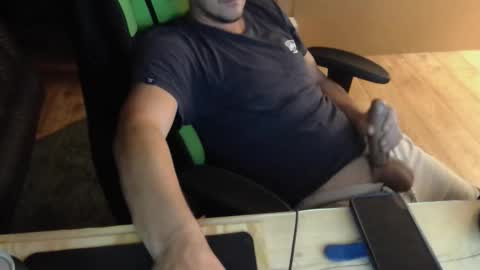 Snapshot of swaicy1990 chatting on 18, 10, 2025 swaicy1990 online show from 18, 10, 2025