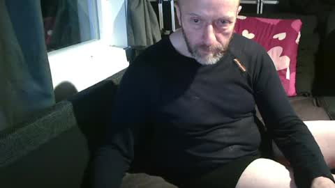 Snapshot of swartarn chatting on 14, 6, 2026 ArnSwart online show from 14, 6, 2026