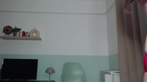 sweat_mia online show from 25, 2, 2026