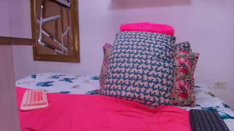 Debora  online show from 10, 9, 2025