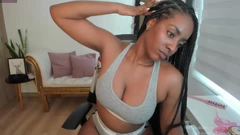 Snapshot of sweer_oshun chatting on 10, 12, 2024 Evangeline online show from 10, 12, 2024
