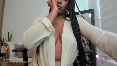 Snapshot of sweer_oshun chatting on 14, 2, 2025 Evangeline online show from 14, 2, 2025