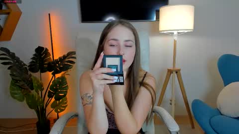 Sweet  Amily online show from 19, 9, 2025