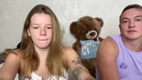 Snapshot of sweet__bunnies chatting on 29, 9, 2025 Mia and Robert online show from 29, 9, 2025