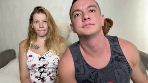 Snapshot of sweet__bunnies chatting on 10, 10, 2025 Mia and Robert online show from 10, 10, 2025