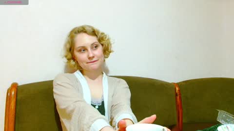 Snapshot of sweet__daddy8 chatting on 2, 2, 2025 BredEmiliya online show from 2, 2, 2025