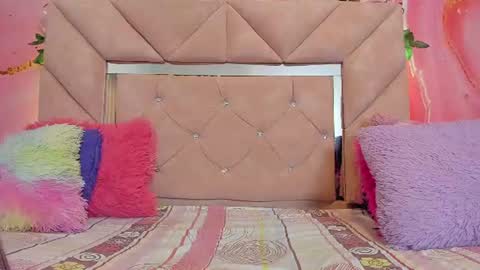sweet__luna__ online show from 6, 7, 2026