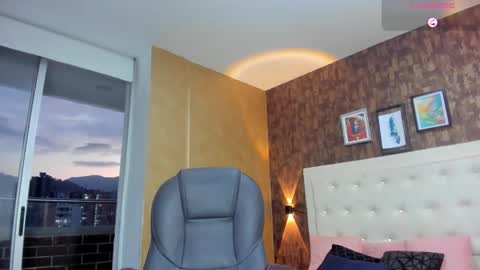 Vanessa online show from 5, 3, 2026