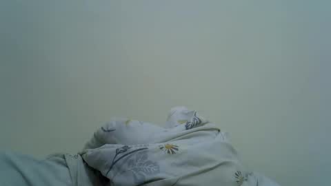 Snapshot of sweet_aly1 chatting on 25, 5, 2026 Alice online show from 25, 5, 2026