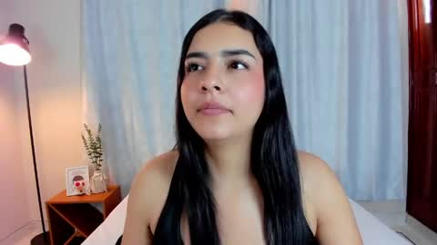 Snapshot of sweet_aura31 chatting on 24, 5, 2026 Aura online show from 24, 5, 2026