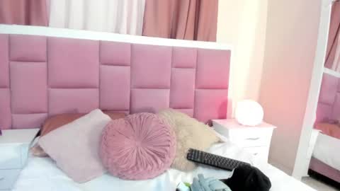 Snapshot of sweet_aura31 chatting on 1, 6, 2026 Aura online show from 1, 6, 2026