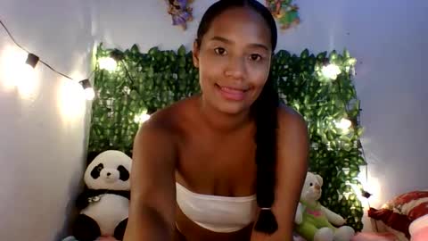sweet_bigass07 online show from 15, 4, 2026