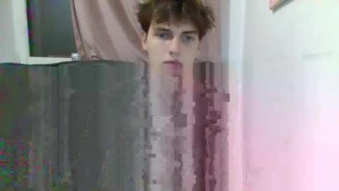 sweet_boy070 online show from 18, 11, 2025