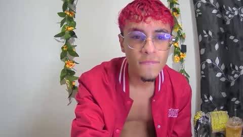 Snapshot of sweet_boy2224 chatting on 13, 11, 2025 sweet_boy2224 online show from 13, 11, 2025