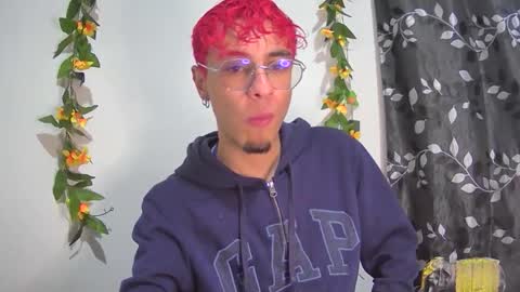 Snapshot of sweet_boy2224 chatting on 26, 11, 2025 sweet_boy2224 online show from 26, 11, 2025