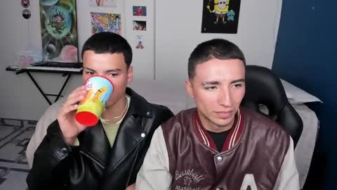 Snapshot of sweet_boys_xx chatting on 11, 12, 2024 CristianBrayan PVT OPEN online show from 11, 12, 2024