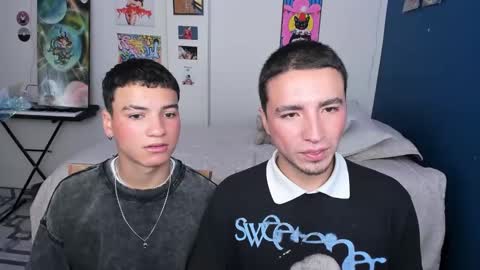 Snapshot of sweet_boys_xx chatting on 8, 1, 2025 CristianBrayan PVT OPEN online show from 8, 1, 2025