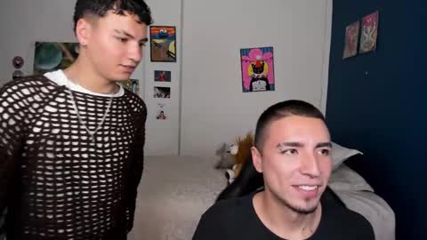 Snapshot of sweet_boys_xx chatting on 9, 2, 2025 CristianBrayan PVT OPEN online show from 9, 2, 2025