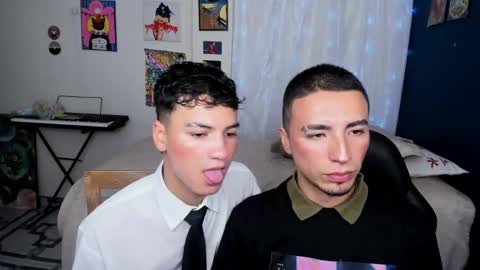 Snapshot of sweet_boys_xx chatting on 3, 3, 2025 CristianBrayan PVT OPEN online show from 3, 3, 2025