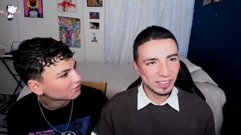 Snapshot of sweet_boys_xx chatting on 10, 3, 2025 CristianBrayan PVT OPEN online show from 10, 3, 2025