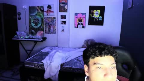 Snapshot of sweet_boys_xx chatting on 10, 9, 2025 CristianBrayan PVT OPEN online show from 10, 9, 2025