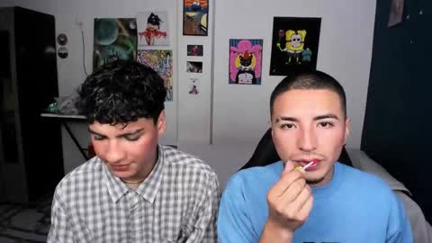 Snapshot of sweet_boys_xx chatting on 11, 9, 2025 CristianBrayan PVT OPEN online show from 11, 9, 2025