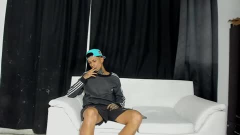 Snapshot of sweet_bunny29 chatting on 10, 5, 2026 x Angelica Daniels - mod Tio willy online show from 10, 5, 2026