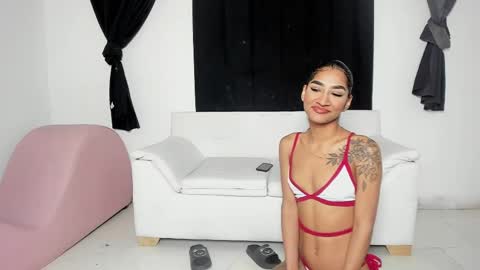 Snapshot of sweet_bunny29 chatting on 19, 5, 2026 x Angelica Daniels - mod Tio willy online show from 19, 5, 2026