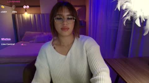 Snapshot of sweet_cami1 chatting on 26, 9, 2025 Camila online show from 26, 9, 2025