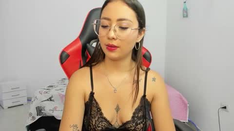 sweet_coral_ online show from 22, 3, 2026