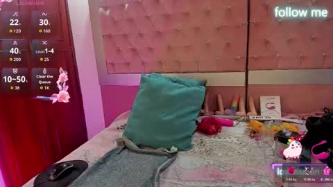  emmili  online show from 11, 2, 2026