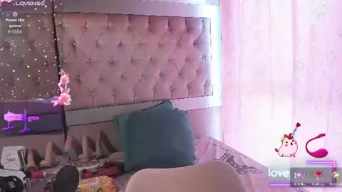 Snapshot of sweet_emmili chatting on 14, 7, 2026 emmili online show from 14, 7, 2026