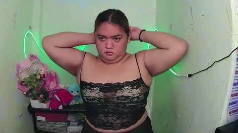 Snapshot of sweet_frex123 chatting on 6, 10, 2025 sweet_frex123 online show from 6, 10, 2025