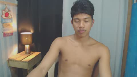sweet_guyxx online show from 8, 1, 2025