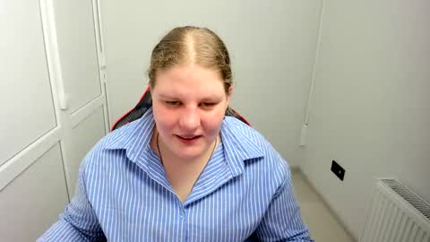 Snapshot of sweet_karla_la chatting on 7, 5, 2026 Karla online show from 7, 5, 2026