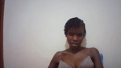 Snapshot of sweet_liz6510 chatting on 27, 5, 2026 Liz online show from 27, 5, 2026
