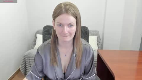 Mila online show from 10, 4, 2026