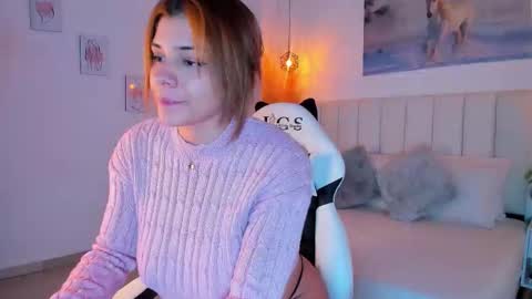 Snapshot of sweet_molly17 chatting on 4, 12, 2025 sweet_molly17 online show from 4, 12, 2025