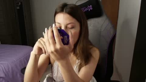 Snapshot of sweet_moon_v_ chatting on 21, 7, 2026 sweet_moon_v_ online show from 21, 7, 2026