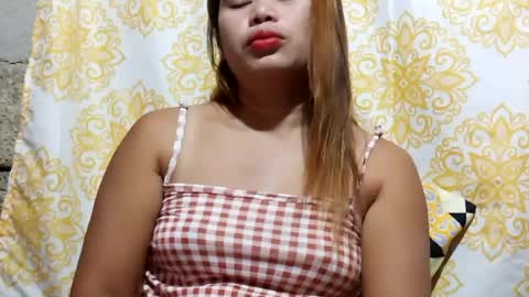 Snapshot of sweet_nina4uxx chatting on 15, 7, 2026 Nina online show from 15, 7, 2026