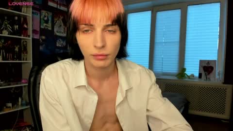Snapshot of sweet_peach__ chatting on 17, 5, 2026 kira online show from 17, 5, 2026
