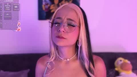 Snapshot of sweet_penny_ chatting on 20, 4, 2026 Penny online show from 20, 4, 2026